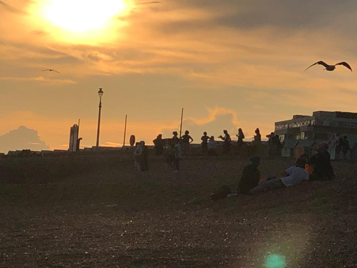 Poets Rest, Free Parking, Ev Socket Fees Apply Walk To Beach Brighton Екстер'єр фото